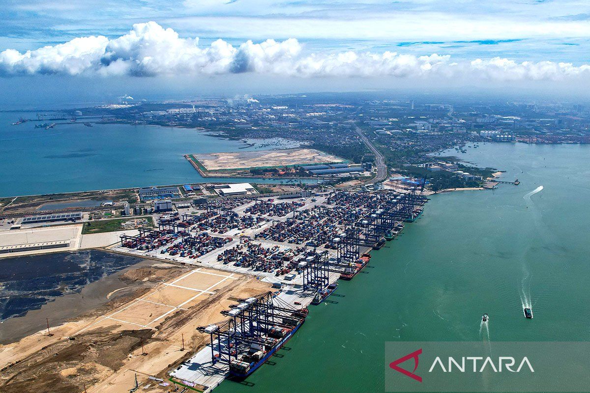 Perdagangan luar negeri China berketahanan di tengah gejolak global