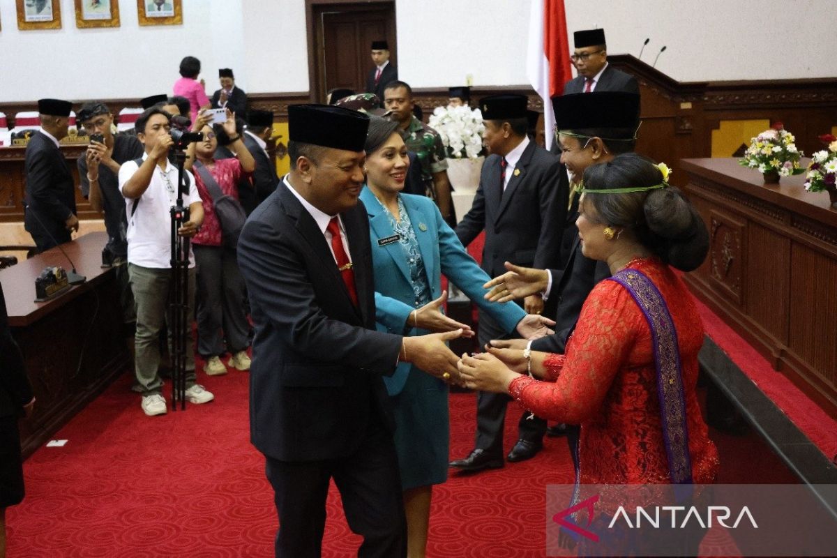 DPRD Gianyar lantik anggota dewan PAW