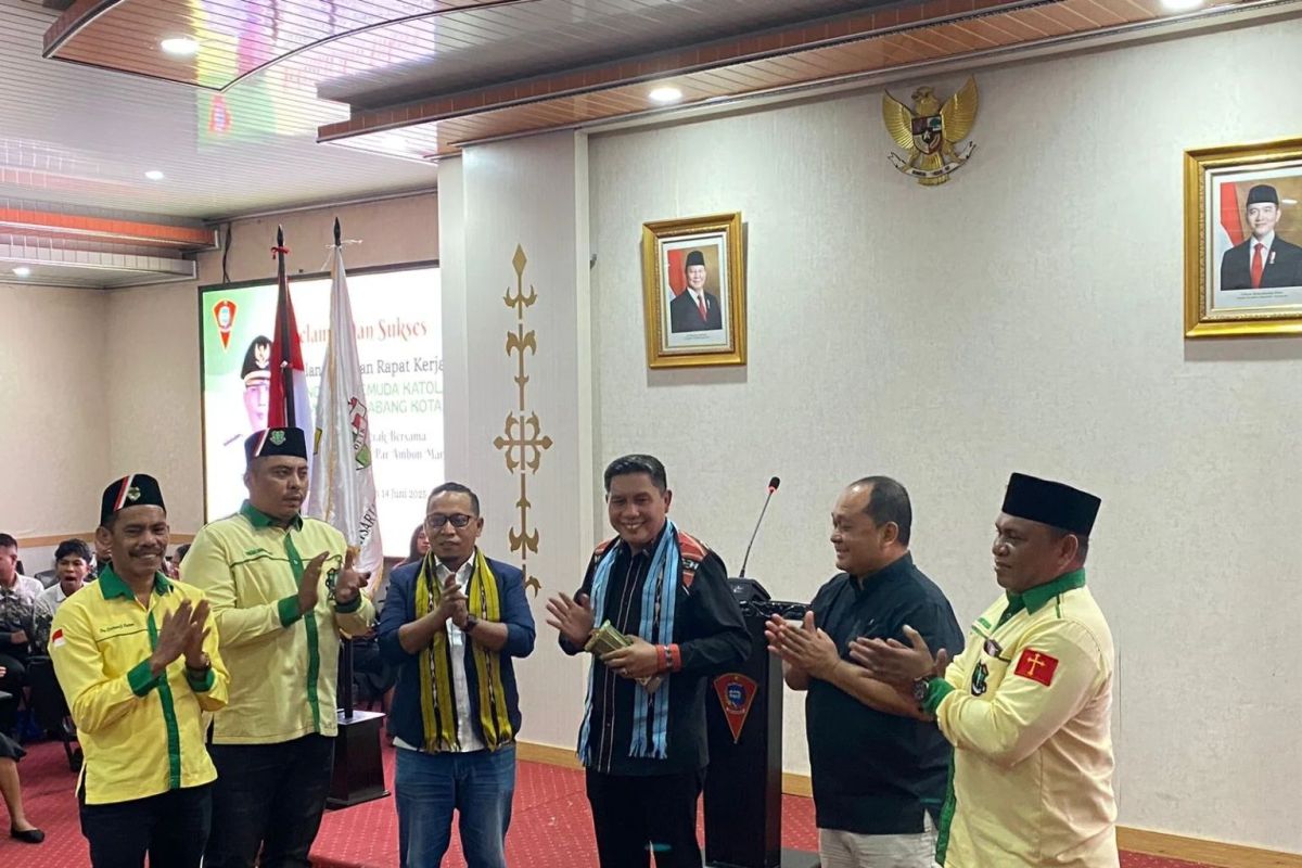 Pemkot Ambon gandeng pemuda katolik untuk pembangunan kota