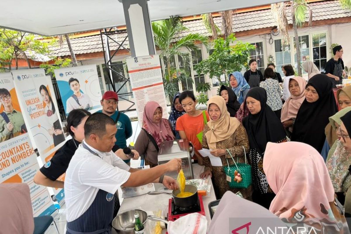UK Petra dan WVI sinergi kembangkan sustainable eco-tourism mangrove Wonorejo