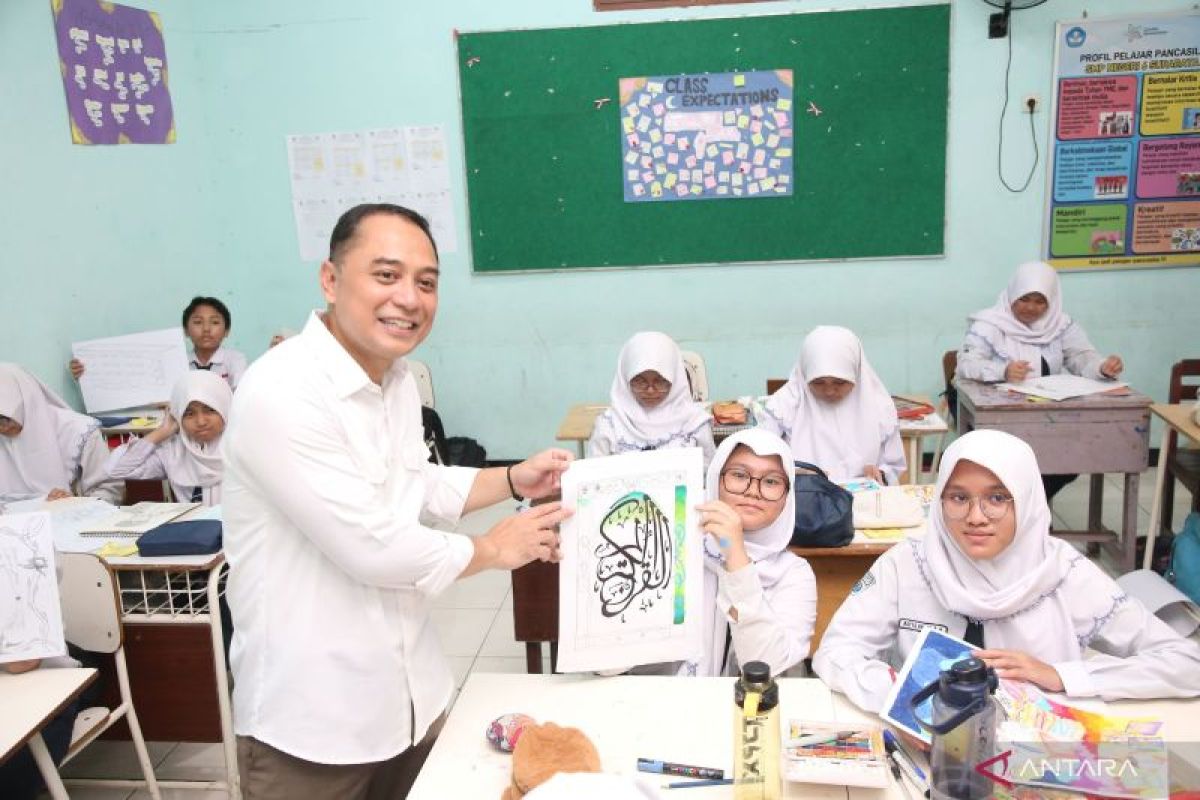 Wali Kota Surabaya terapkan sekolah masuk pagi dan pulang tanpa PR sejak 2022
