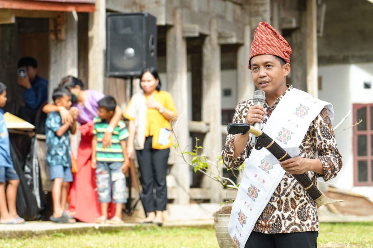 Terima gelar adat Toraja, Menhut komitmen jalankan amanat perlindungan kehutanan