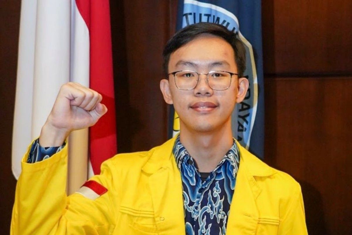 UI apreasiasi dua mahasiswa berprestasi 2025, salah satunya Josia Nathanael Wiradikarta dari Fakultas Kedokteran