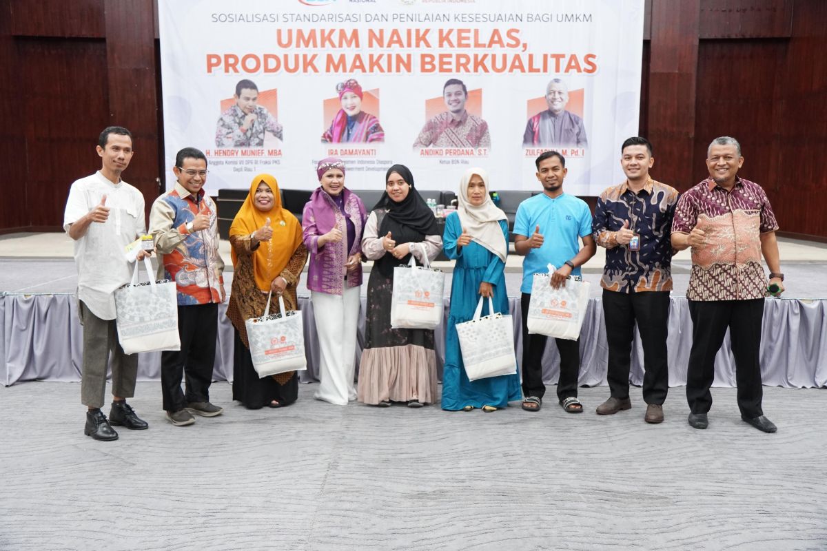 Anggota Komisi VII DPR jaring ratusan UMKM Pekanbaru untuk naik kelas