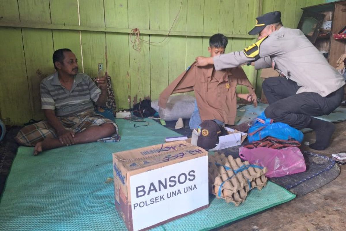 Polri berikan bantuan pendidikan ke anak terancam putus sekolah di Wakai
