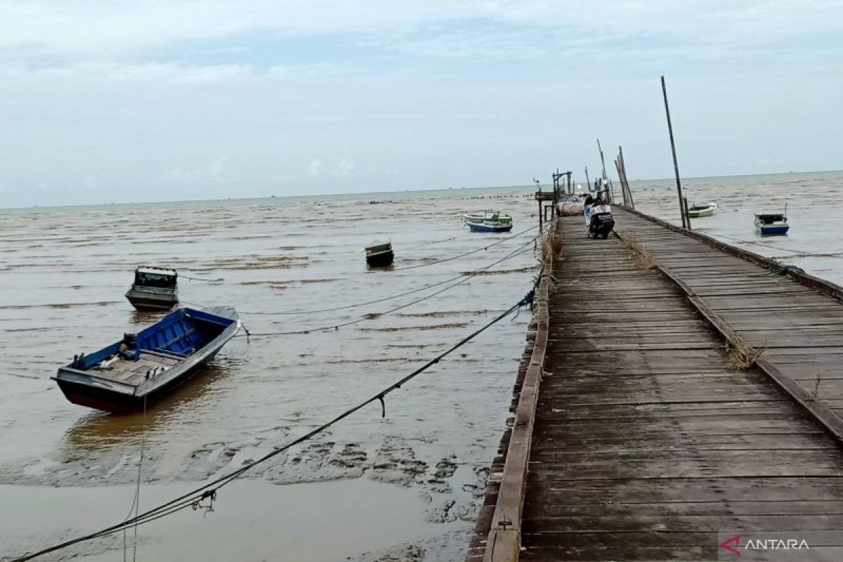 Nelayan Penajam  diminta waspadai gelombang tinggi saat kemarau