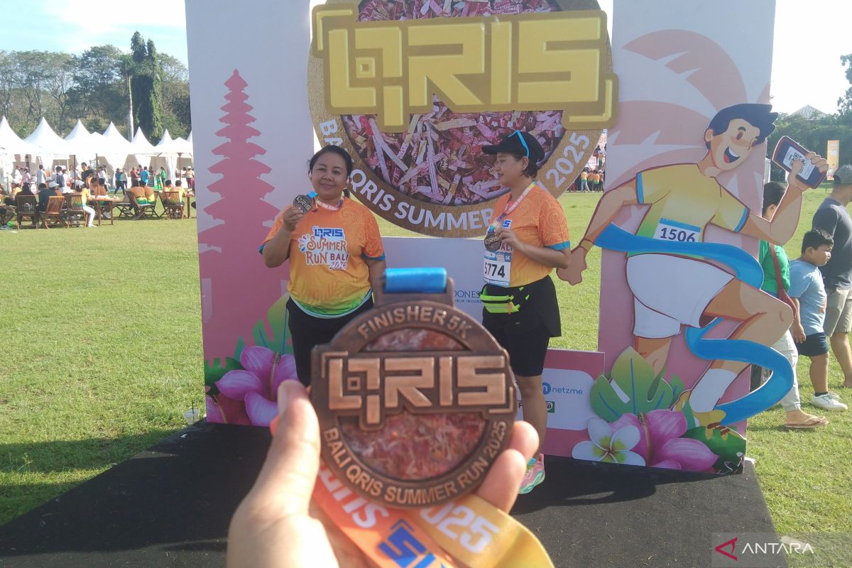 BI turns waste banknotes into medals for Bali QRIS Summer Run