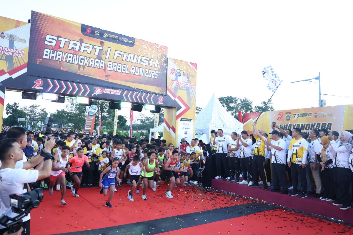 Kapolda hingga Gubernur Babel lepas 3.002 peserta Bhayangkara Babel Run 2025
