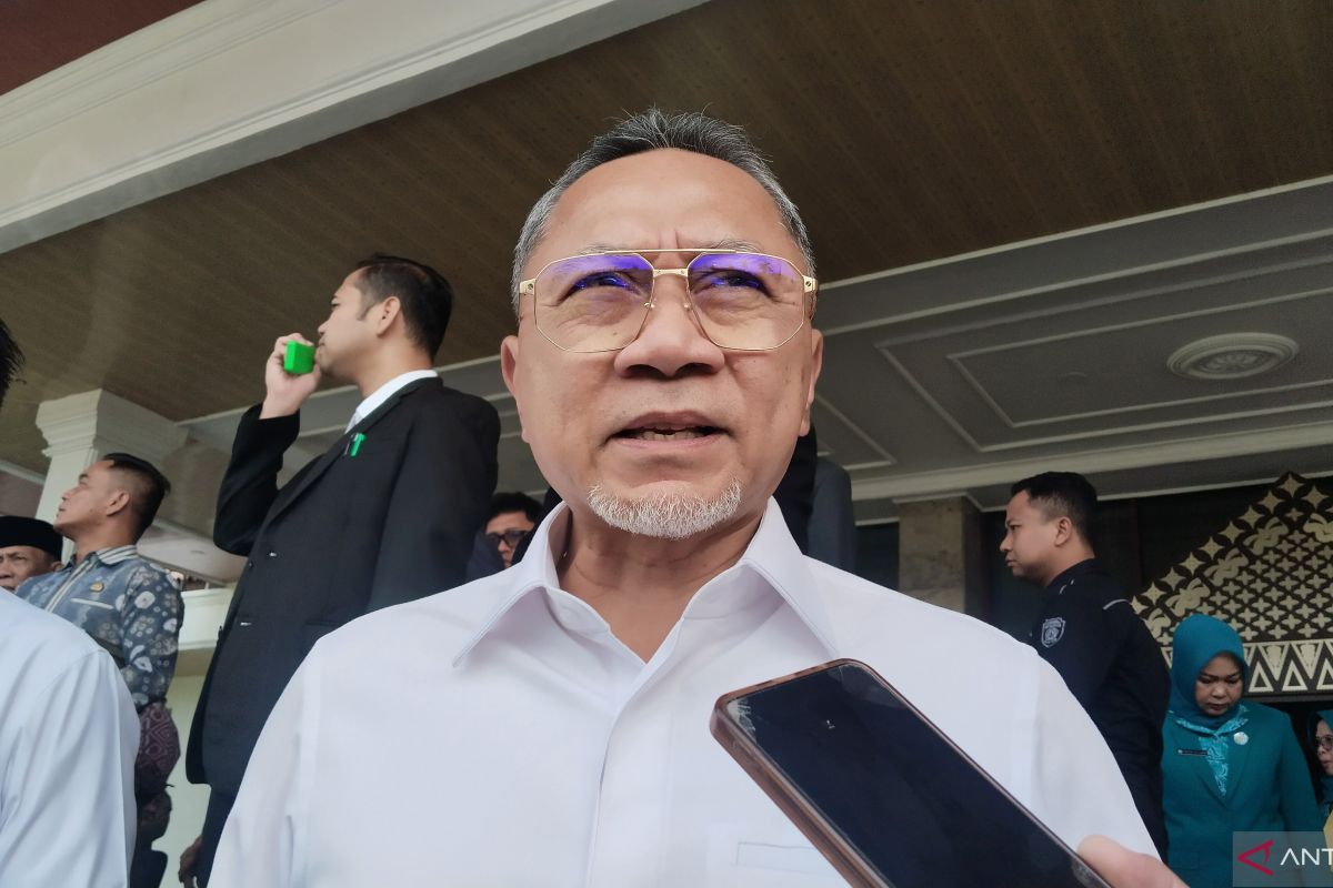 Menko Pangan Zulkifli Hasan  sosialisasikan Koperasi Merah Putih di Palembang