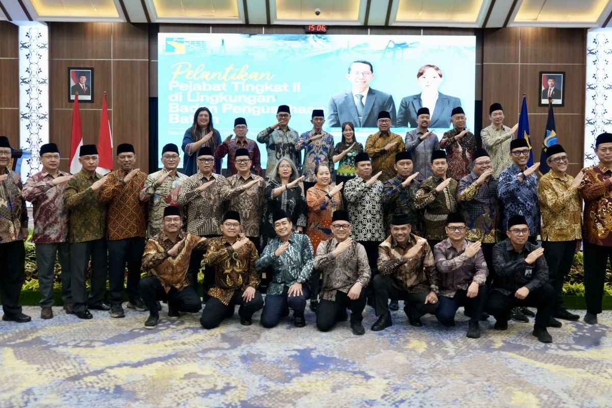 Amsakar lantik 23 pejabat tingkat II lingkungan BP Batam