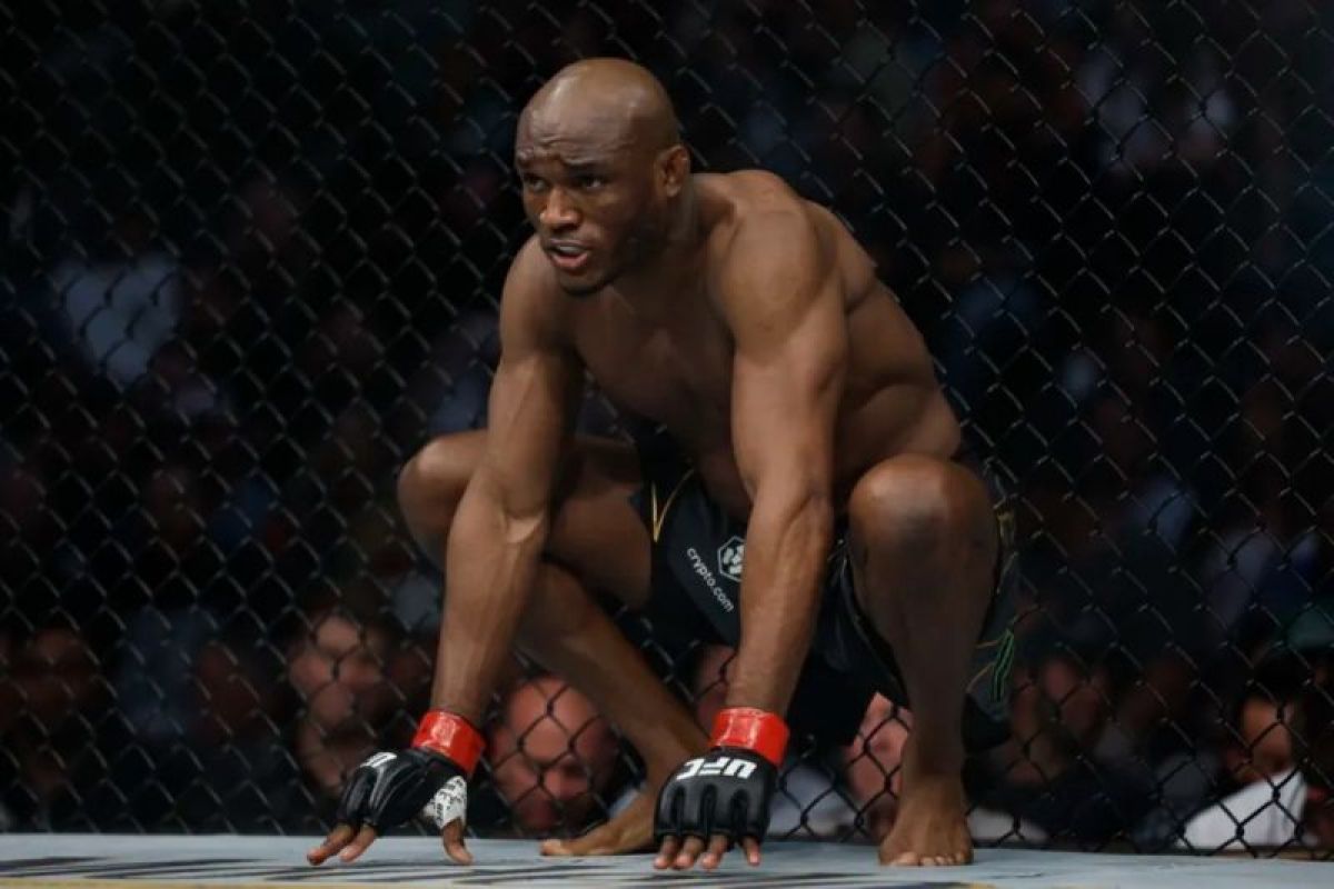 Kamaru Usman siap hadapi siapa pun di kelas welter UFC