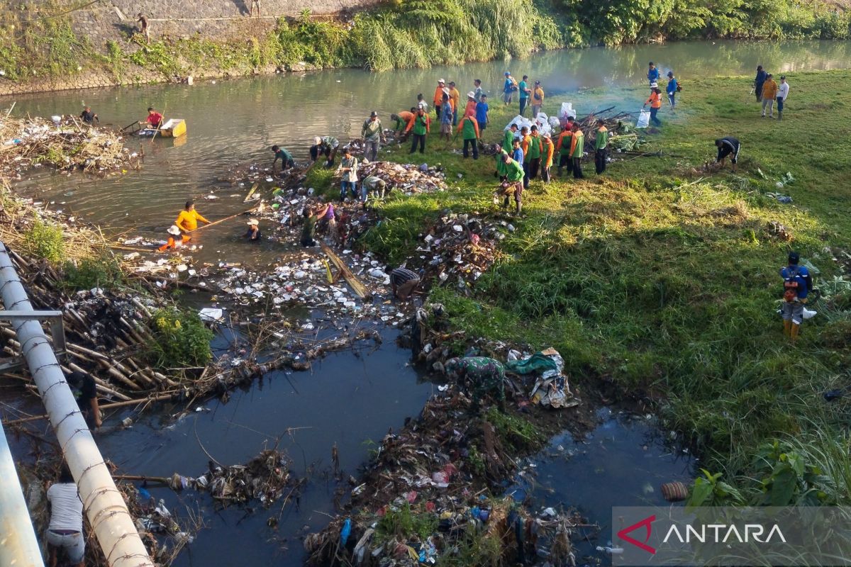 Kudus gandeng PT Semen Indonesia kelola sampah jadi RDF
