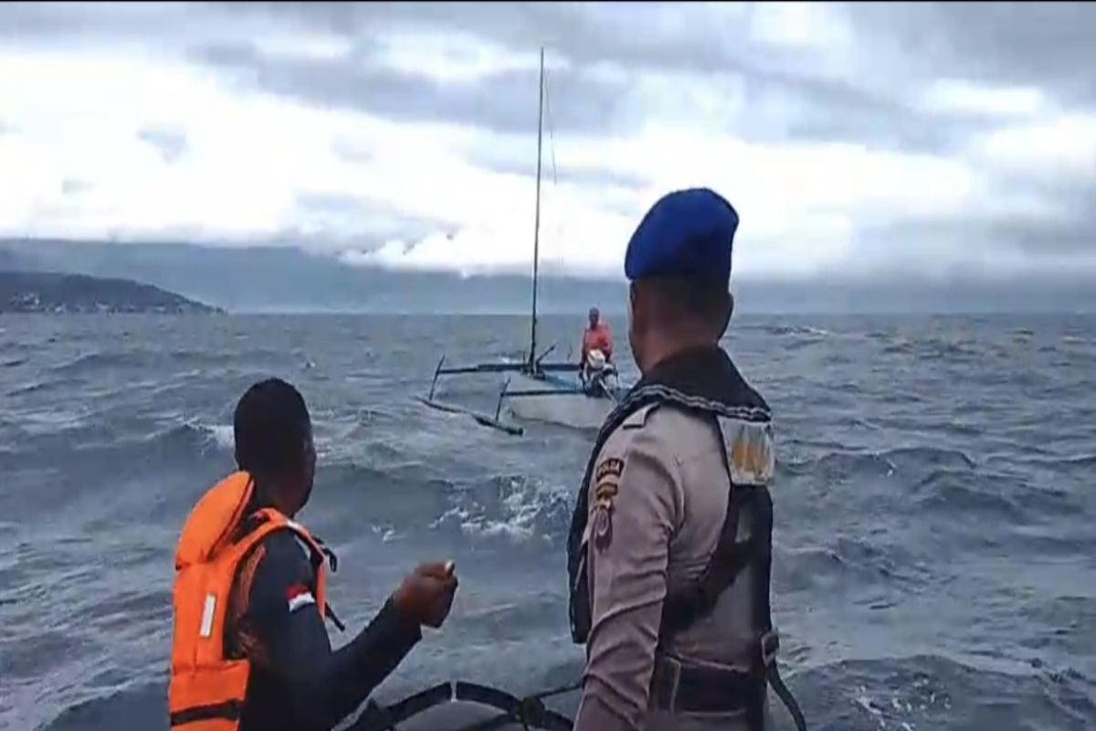 Penumpang KM Tilong Kabila terjatuh di perairan Banggai