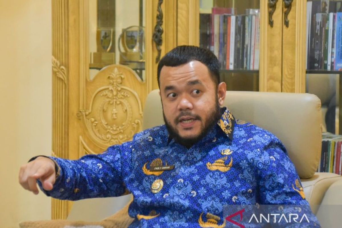 Wali Kota Fadly Amran : Pembekuan Pokdarwis Pantai Air Manis untuk pembinaan