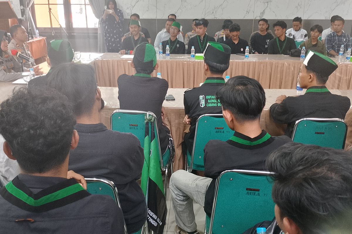 Kapolresta Bukittinggi audiensi dengan mahasiswa terkait BBM ilegal