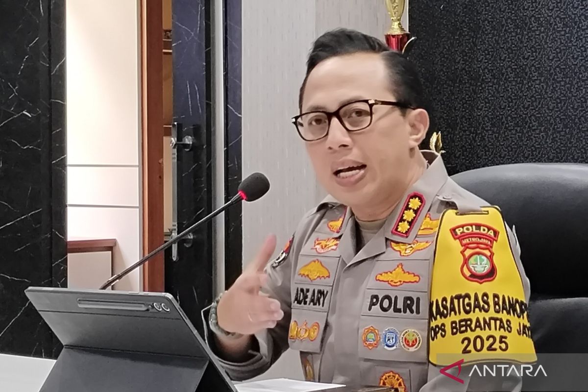Kasus tuduhan ijazah palsu, polisi klarifikasi SMA dan kampus Jokowi