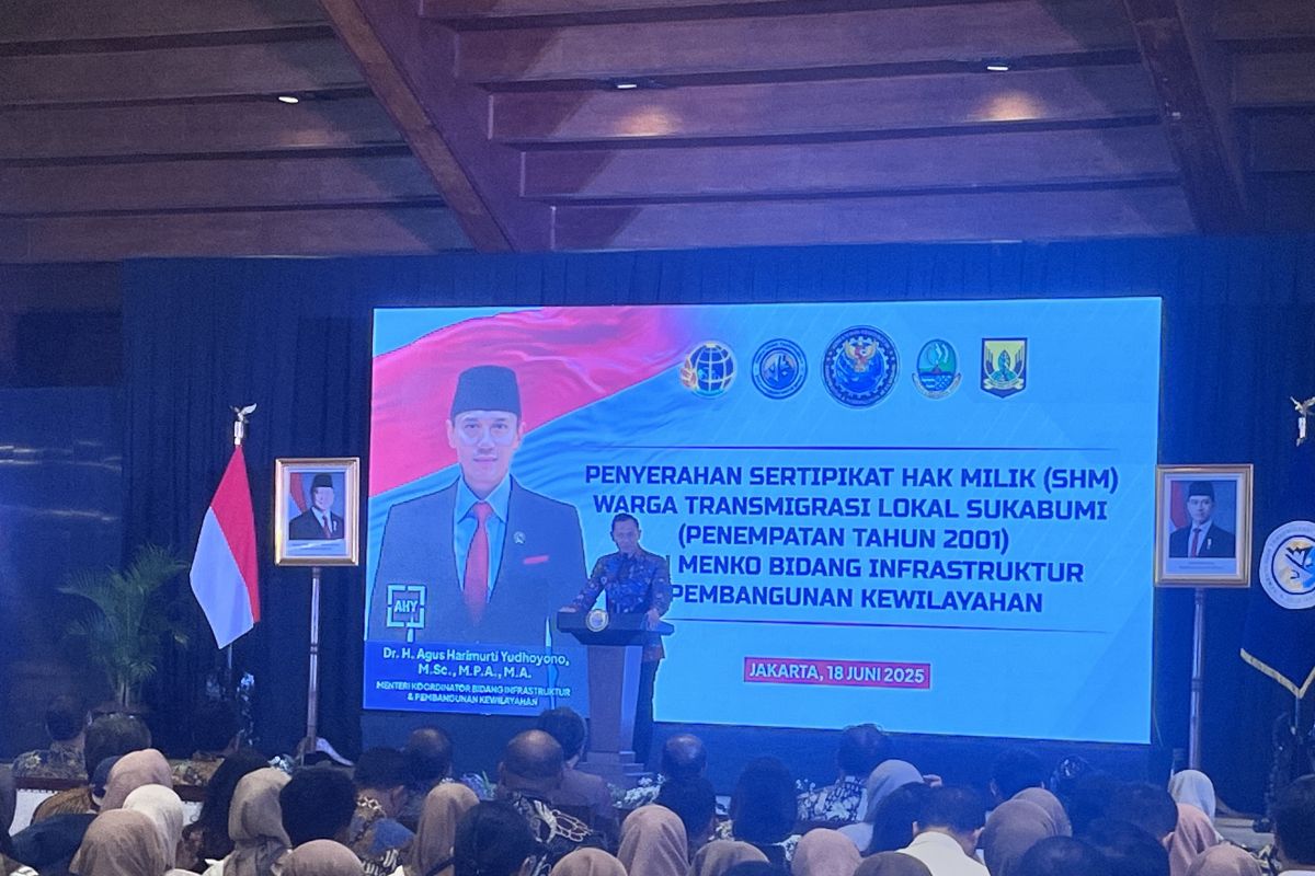 AHY sebut pembangunan infrastruktur berawal dari lahan