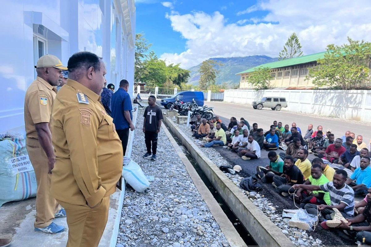 Pemkab Jayawijaya mulai persiapkan Polisi Baliem membantu penegakan perda