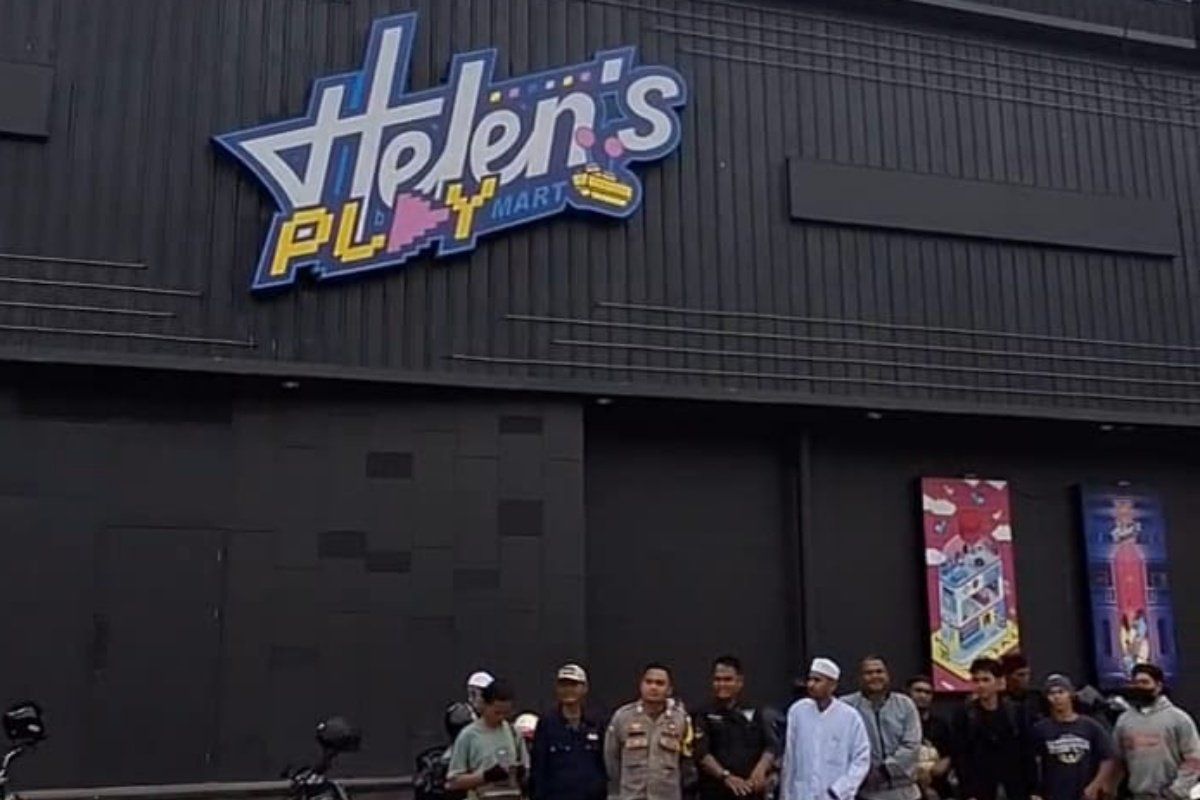 Ormas Islam minta tempat hiburan 'Helen's' Play ditutup