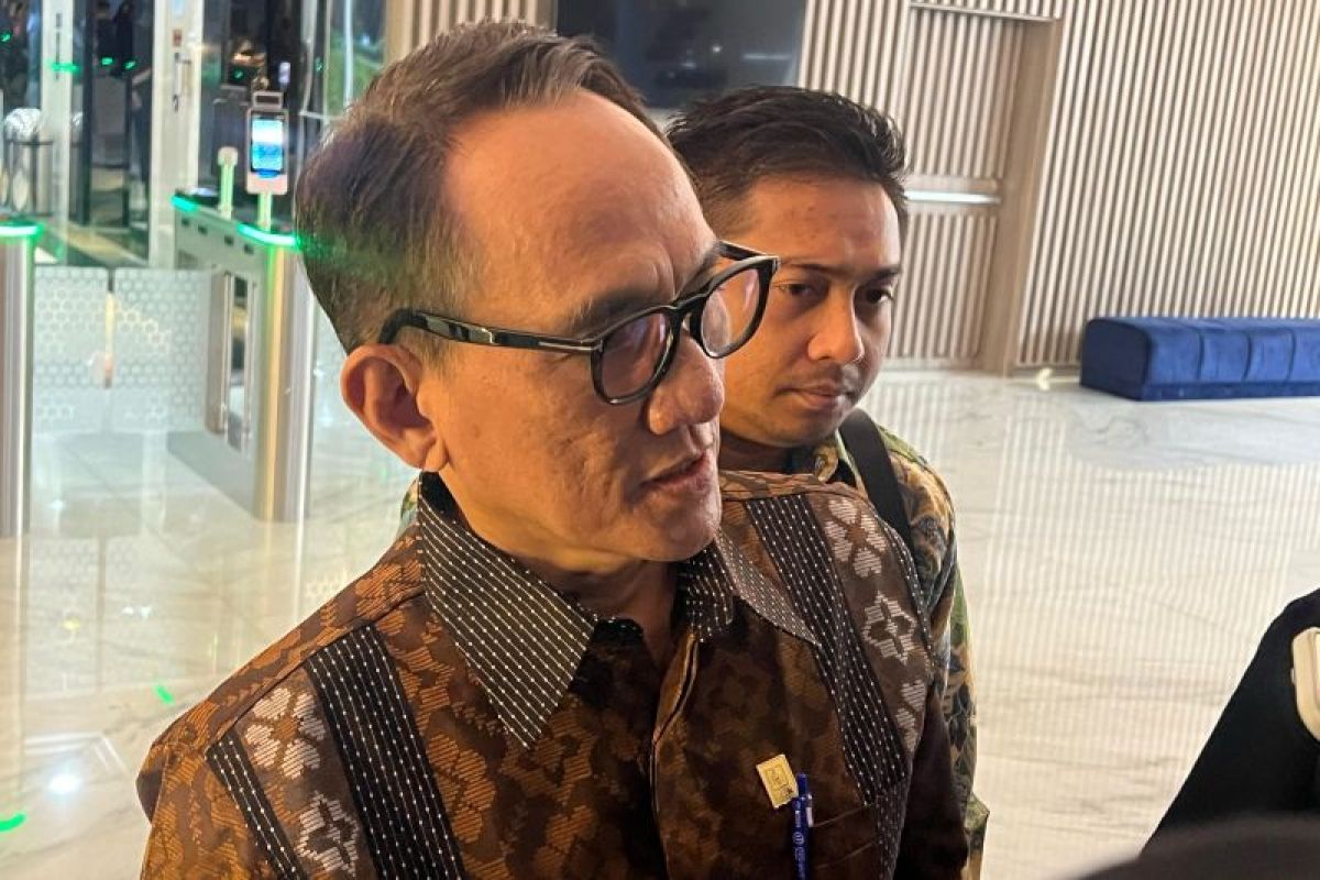 PLN rombak direksi, Darmawan tetap jadi Direktur Utama