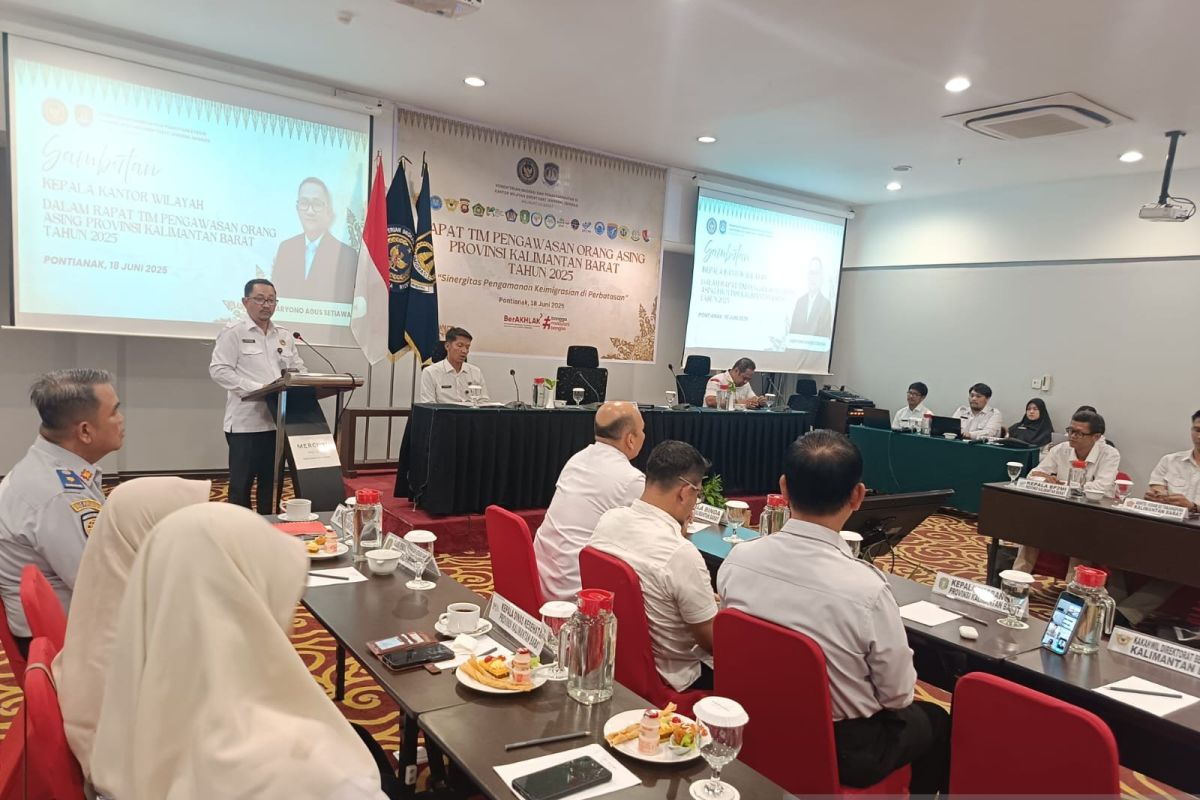 Imigrasi Kalbar memperkuat pengawasan orang asing