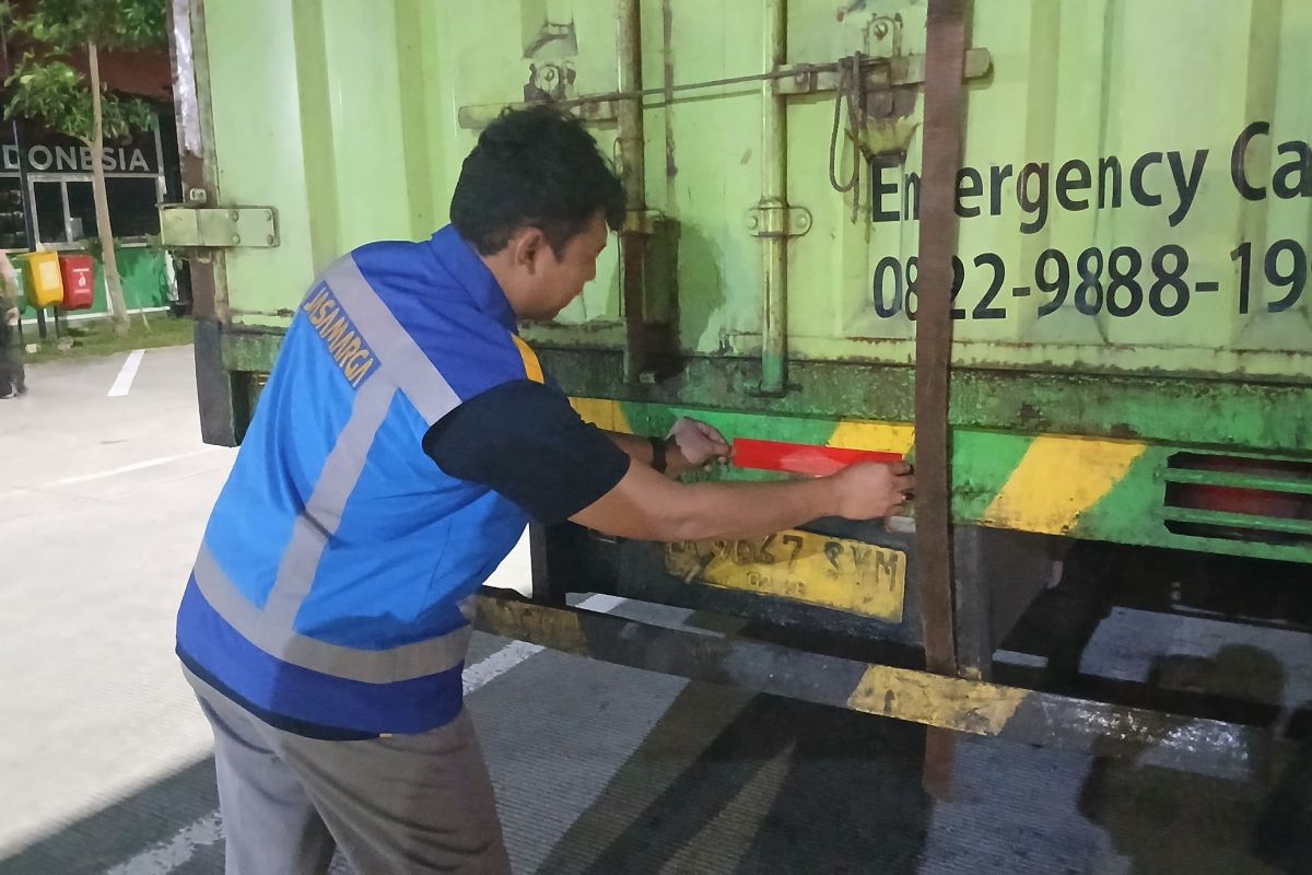 JNK kampanye keselamatan jalan tol sasar pengemudi truk