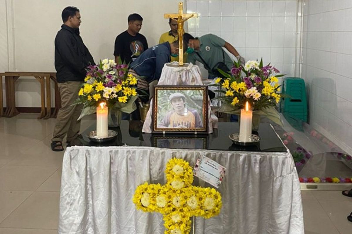 Obituari - Melepas jalan pejuang lingkungan, Hendrikus Adam
