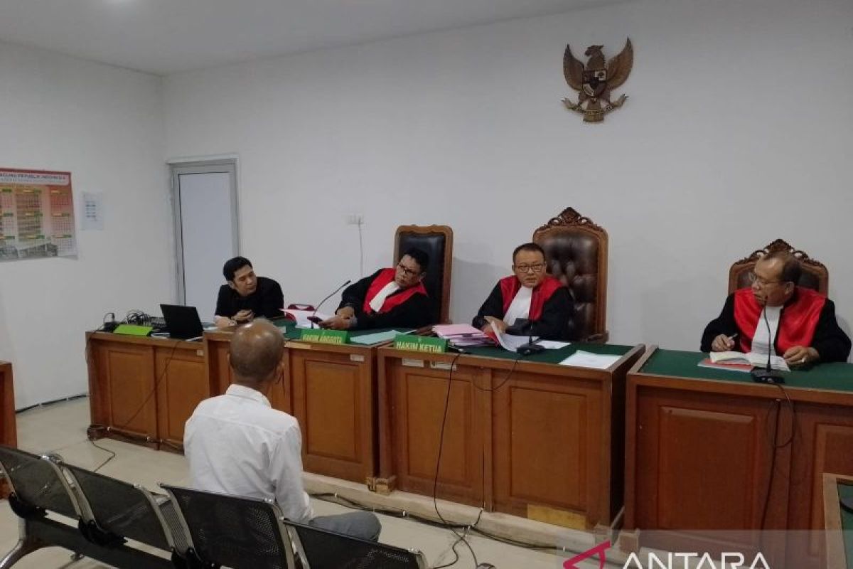 Staf pribadi mantan kadis dituntut jaksa 4 tahun penjara, kasus OTT Disnakertrans Sumsel