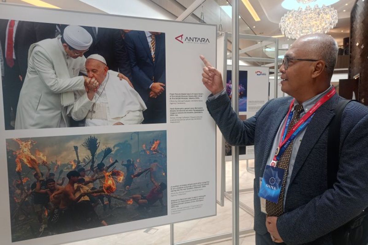 Foto karya pewarta ANTARA dipamerkan di St Petersburg Rusia