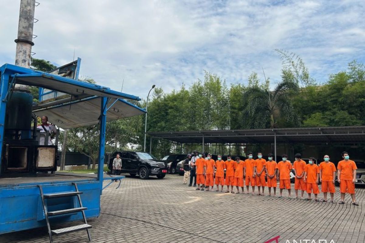 BNN Kepri musnahkan 7 kg narkotika