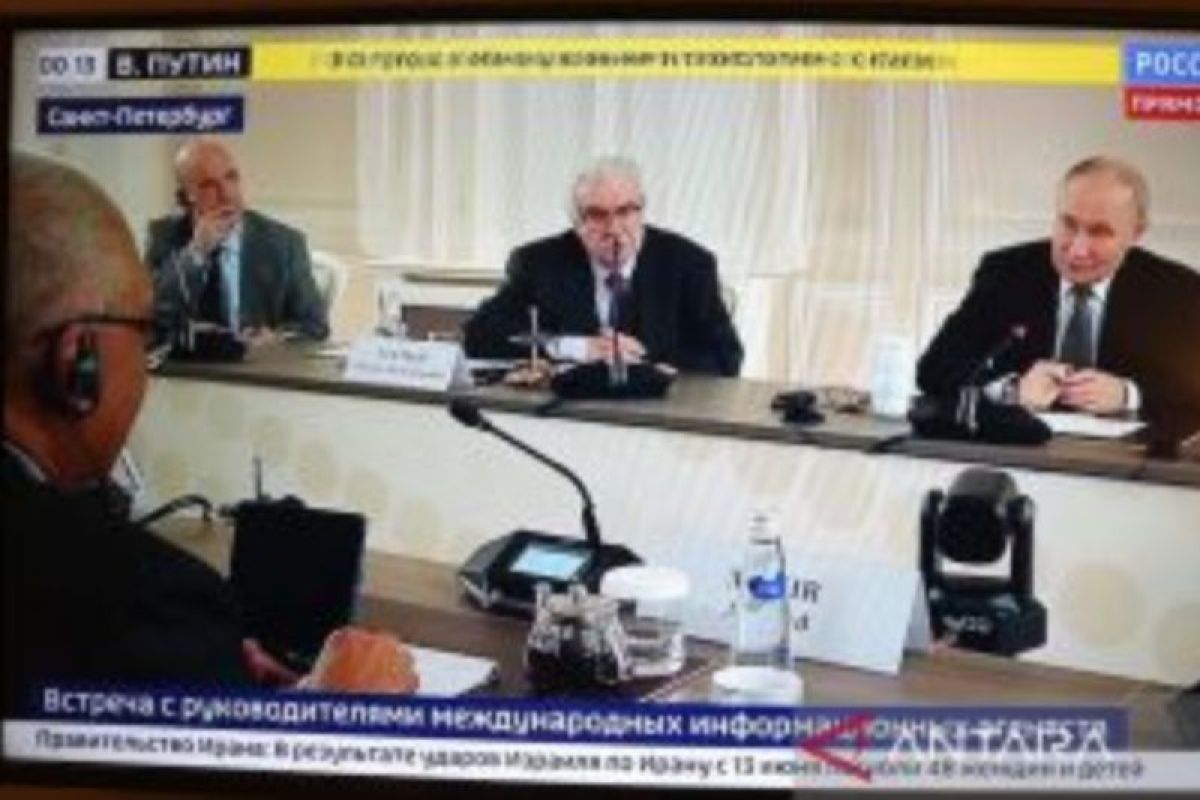 Dirut ANTARA Hadiri Dialog Terbatas Dengan Presiden Putin di Rusia