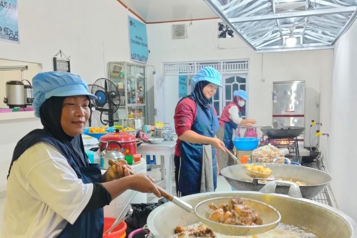Berkat dukungan BRI, UMKM penyuplai Makan Bergizi Gratis sukses tingkatkan kapasitas dapur