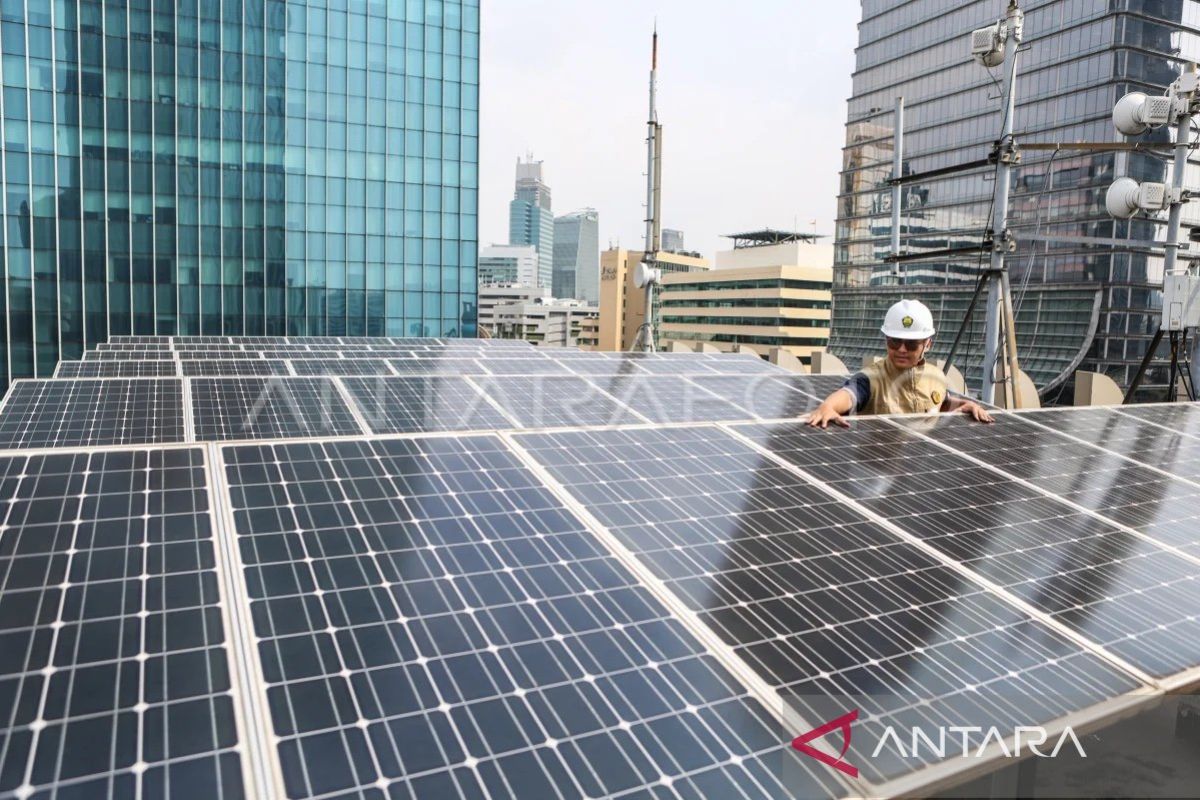 AESI: Potensi PLTS di lahan bekas tambang terganjal jarak ke jaringan