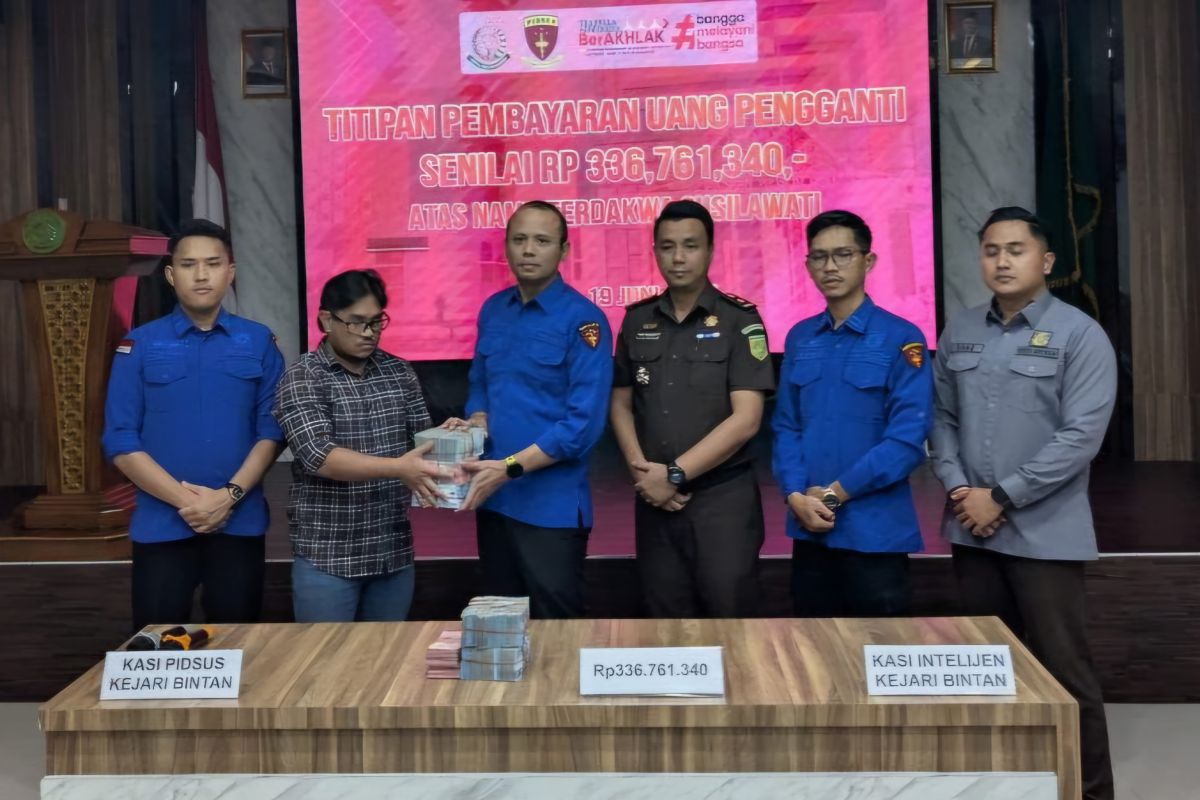 Kejari Bintan terima penitipan uang pengganti korupsi sebesar Rp336 juta