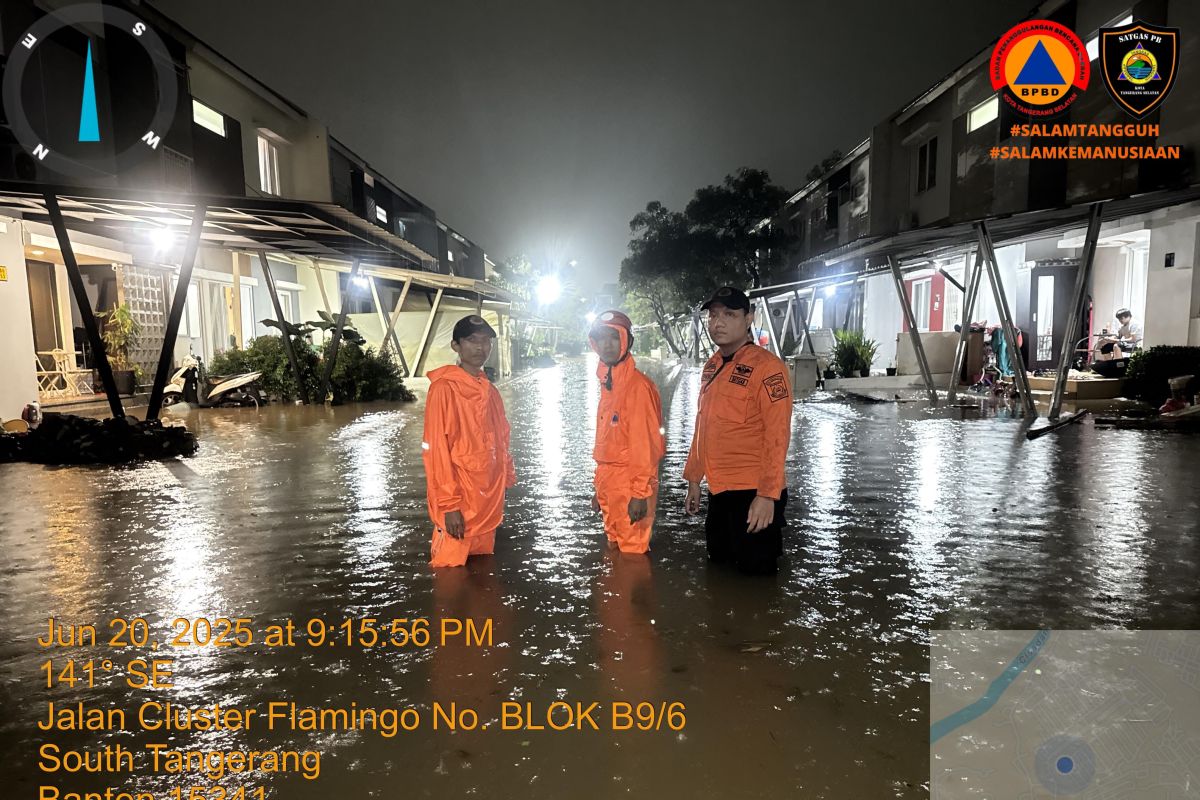 Permukiman warga di Tangsel terendam banjir hingga 1,8 meter