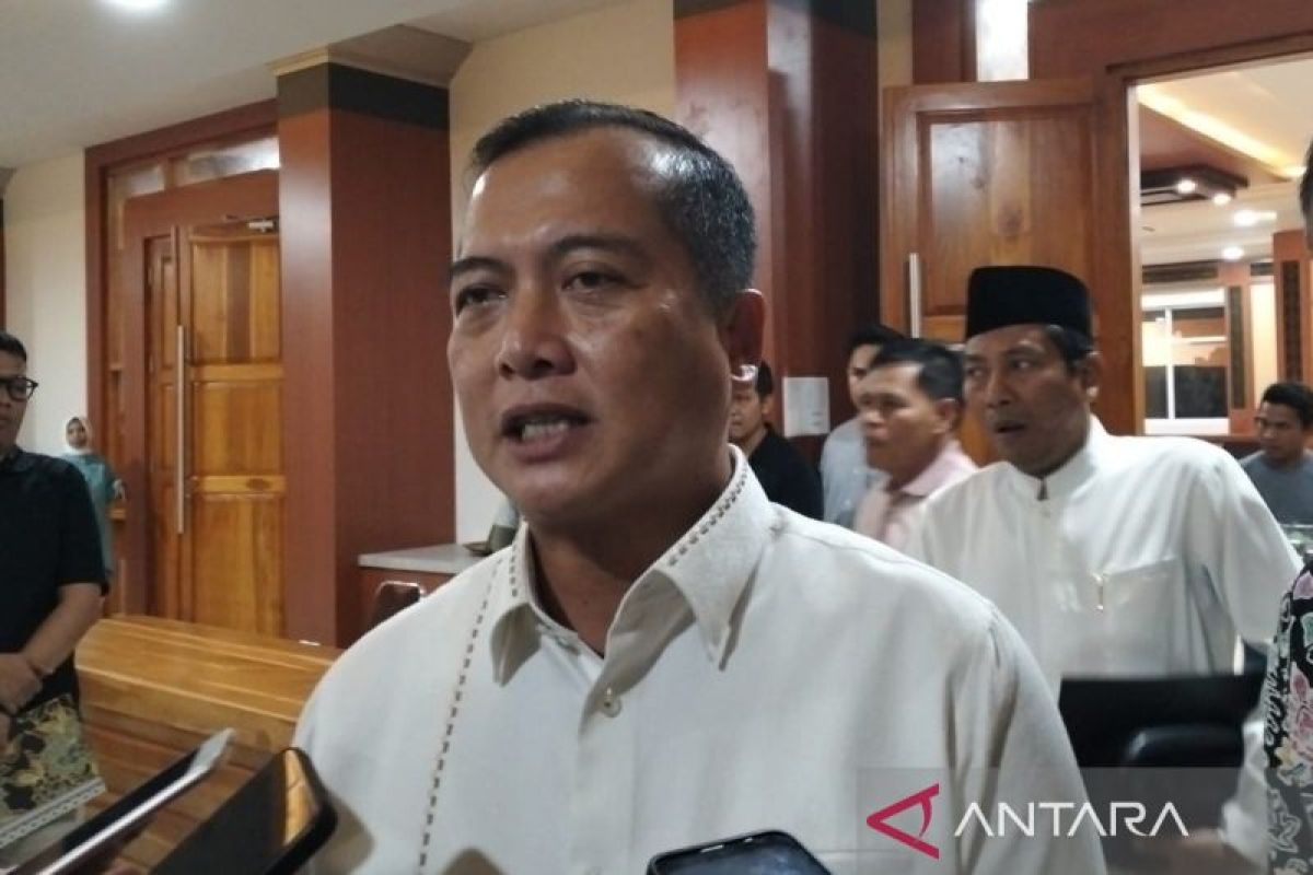 Gubernur Iqbal minta Inspektorat tindak lanjuti temuan utang RSUP NTB