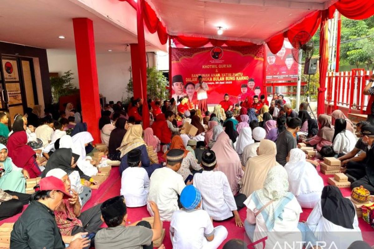PDIP-Bamusi Surabaya berikan santunan kepada 124 anak yatim