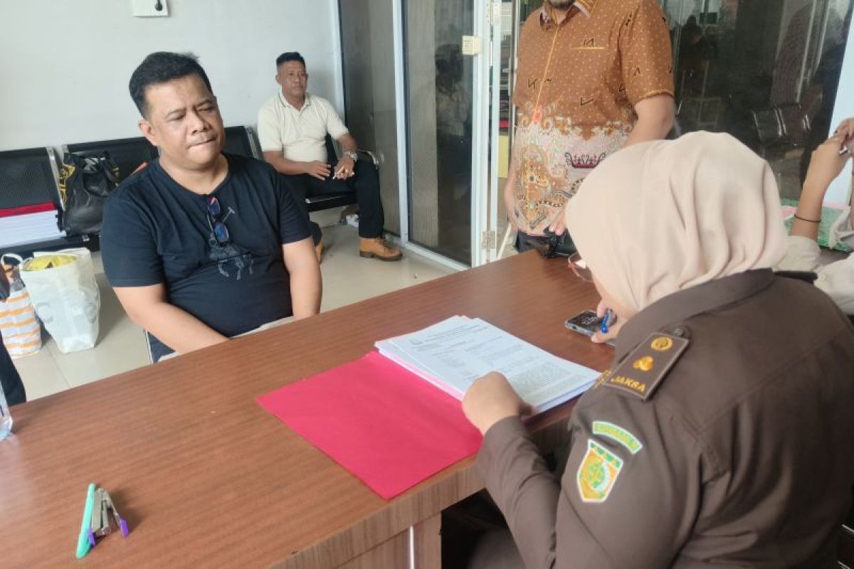 Mantan Dirut RSD Madani jadi tahanan jaksa atas dugaan penipuan