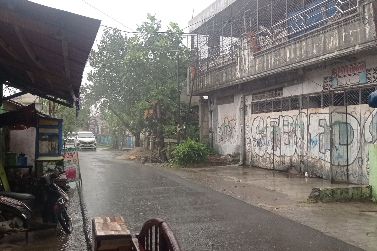 BMKG sebut cuaca mayoritas di Banten alami hujan lebat dan angin kencang
