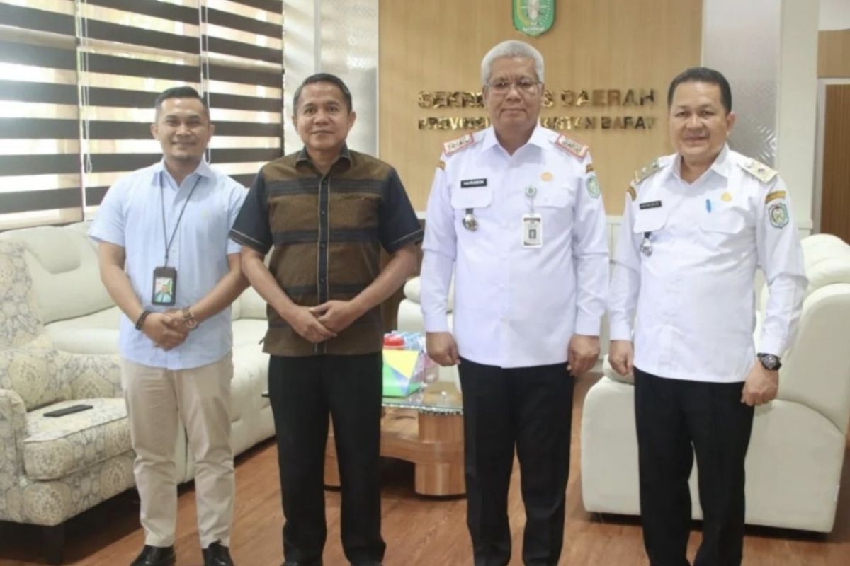 BPJS Ketenagakerjaan audiensi bersama Sekda Kalbar bahas Paritrana Award