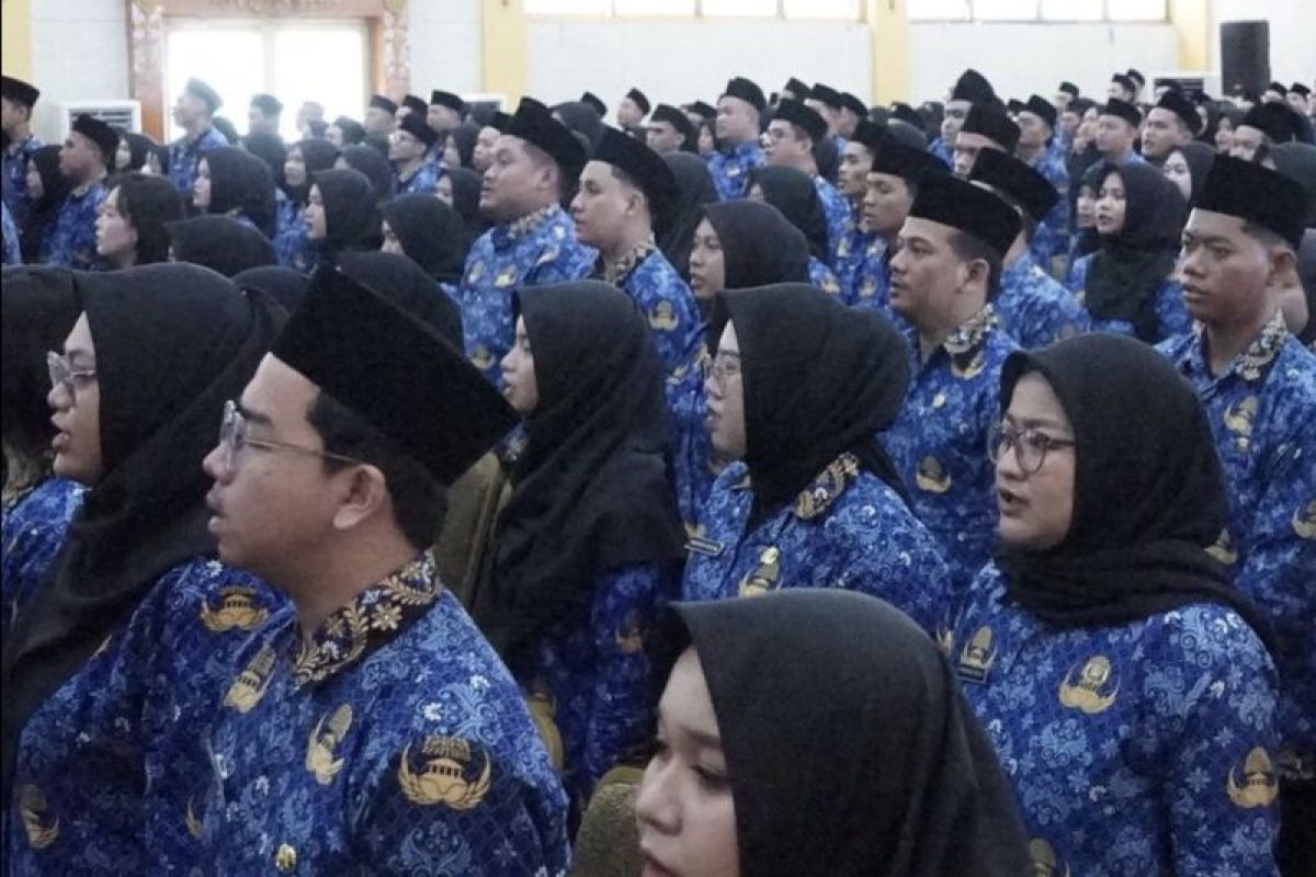 Sebanyak 278 CPNS 2024 Sambas terima SK pengangkatan