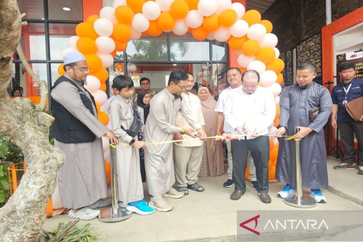 Almaz Fried Chicken Klaten hadir dengan sentuhan rempah Timur Tengah