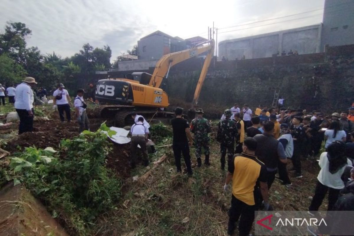 Bupati Kudus ajak mahasiswa di Kudus ikut pilah sampah