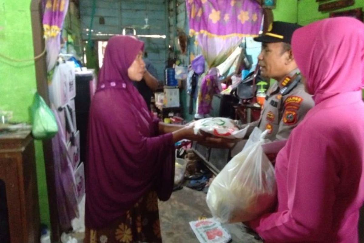 Sambut Hut Bhayangkara Ke79 Polsek Pangkalan Berandan bakti sosial