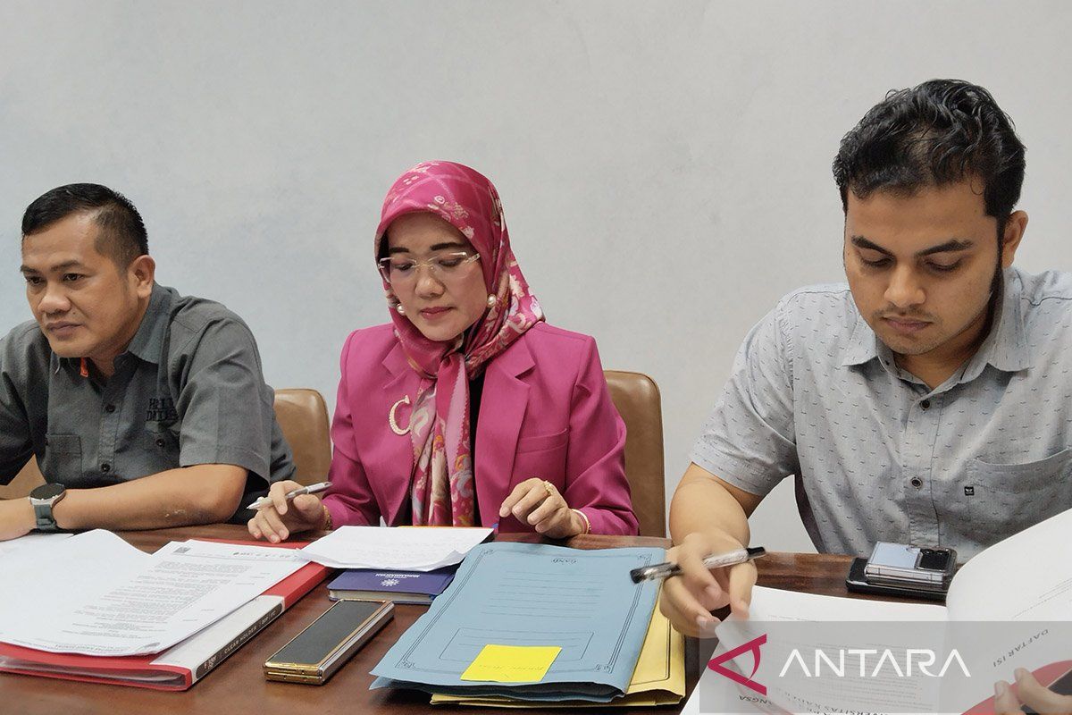 122 magister di UKB Palembang tolak pembatalan gelar S2