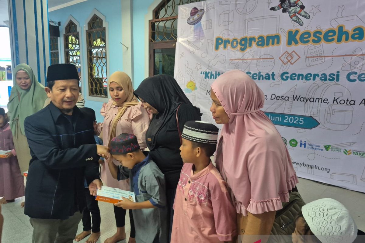 YBM PLN Maluku selenggarakan khitanan gratis diikuti 200 anak