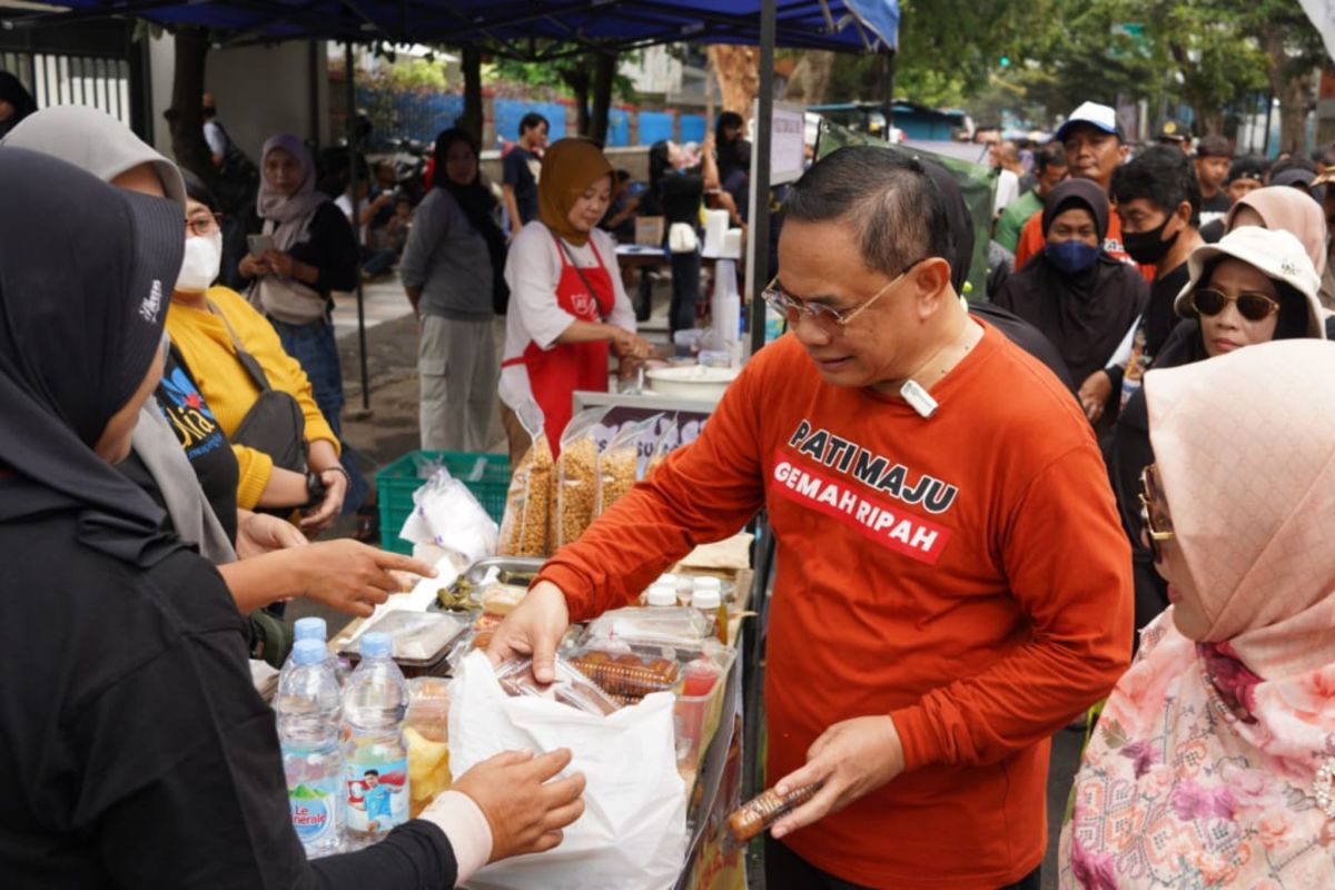 Pemkab Pati  gagas "car free day" di Alun-alun Juwana