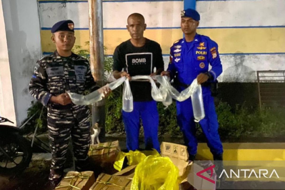 Lantamal Ambon gagalkan peredaran minuman keras   menuju Sorong