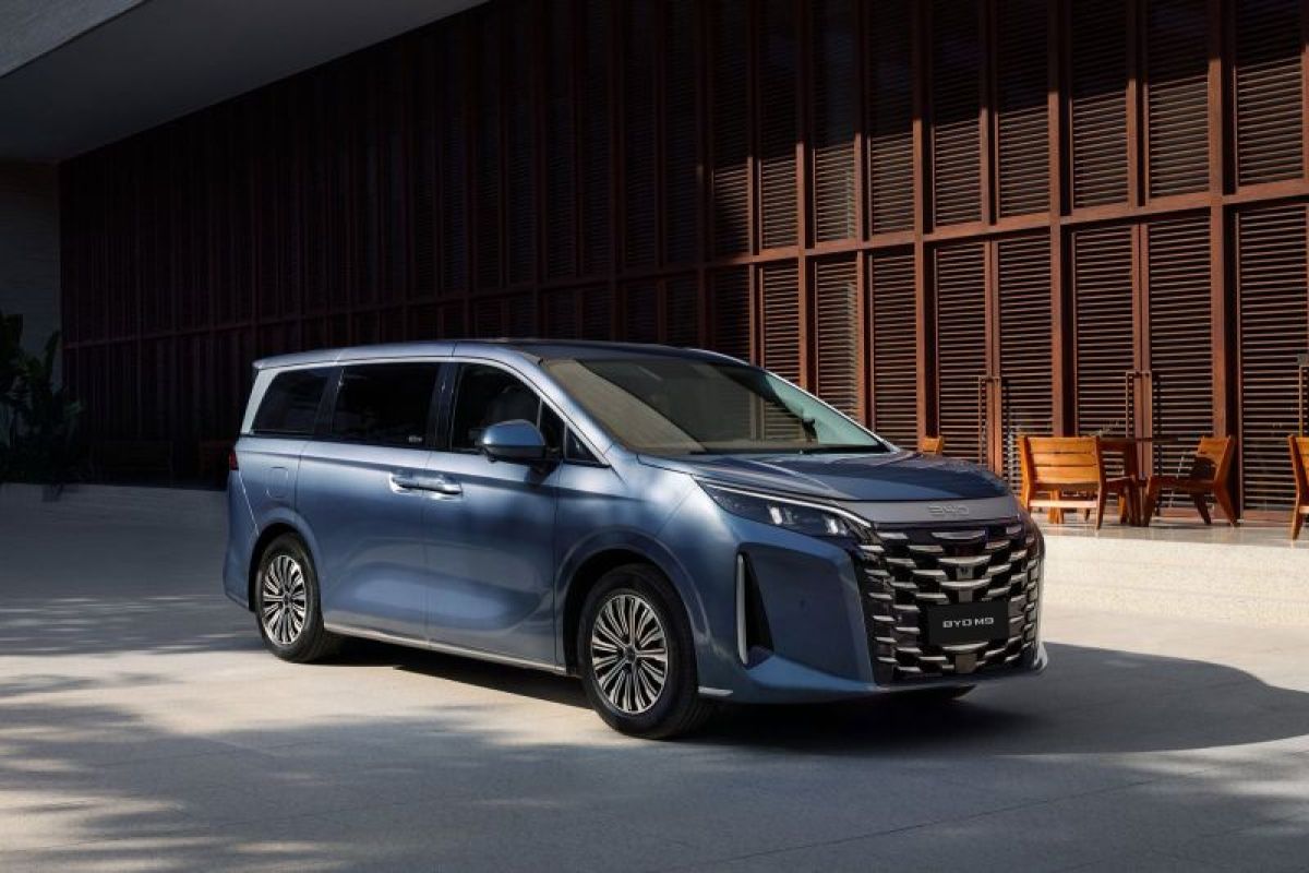 BYD segera luncurkan BYD M9 di Meksiko dan sudah terdaftar di DJKI
