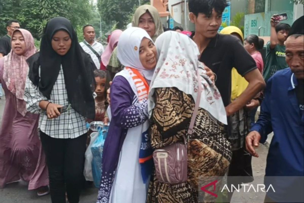 Jamaah haji dan keluarga ungkap kebahagiaan lepas dari teror bom